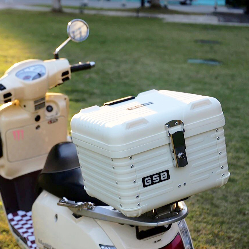 Scooter Helmet Set - Kotak Bagasi Motor 47L, Kotak Belakang